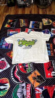 Official Star Graffiti Boxy Graphic T-Shirt